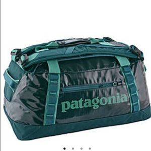 Patagonia 45L black Hole Duffel Bag